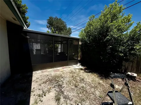1004 Connecticut Road Tarpon Springs FL 34689