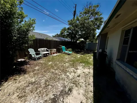 1004 Connecticut Road Tarpon Springs FL 34689