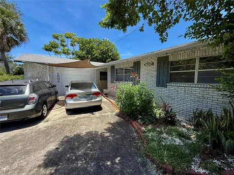 1004 Connecticut Road Tarpon Springs FL 34689