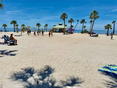 1004 Connecticut Road Tarpon Springs FL 34689