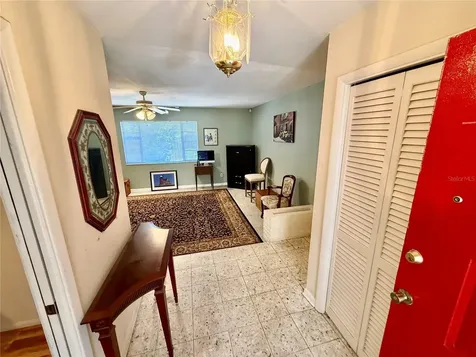 1004 Connecticut Road Tarpon Springs FL 34689