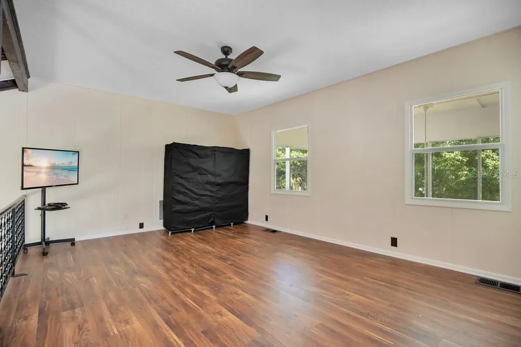 110 W Washington Avenue Deland FL 32720