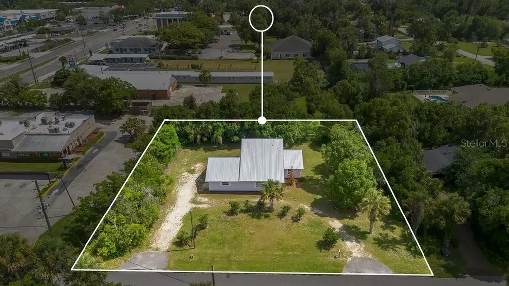110 W Washington Avenue Deland FL 32720