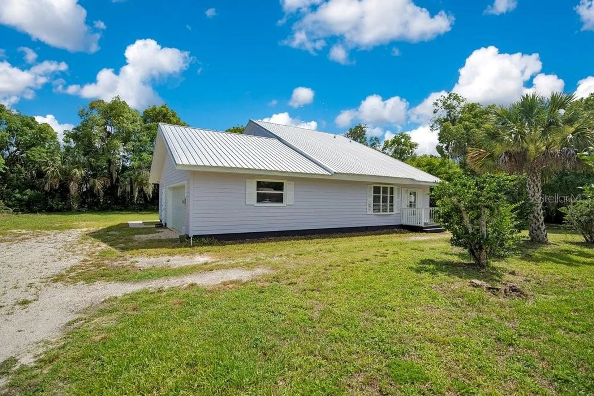 110 W Washington Avenue Deland FL 32720