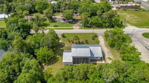 110 W Washington Avenue Deland FL 32720