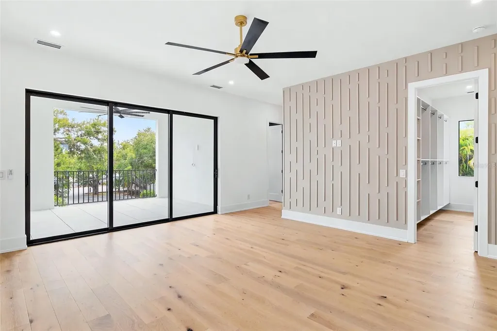 1870 Jasmine Drive Sarasota FL 34239