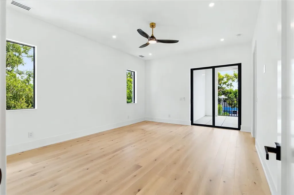 1870 Jasmine Drive Sarasota FL 34239