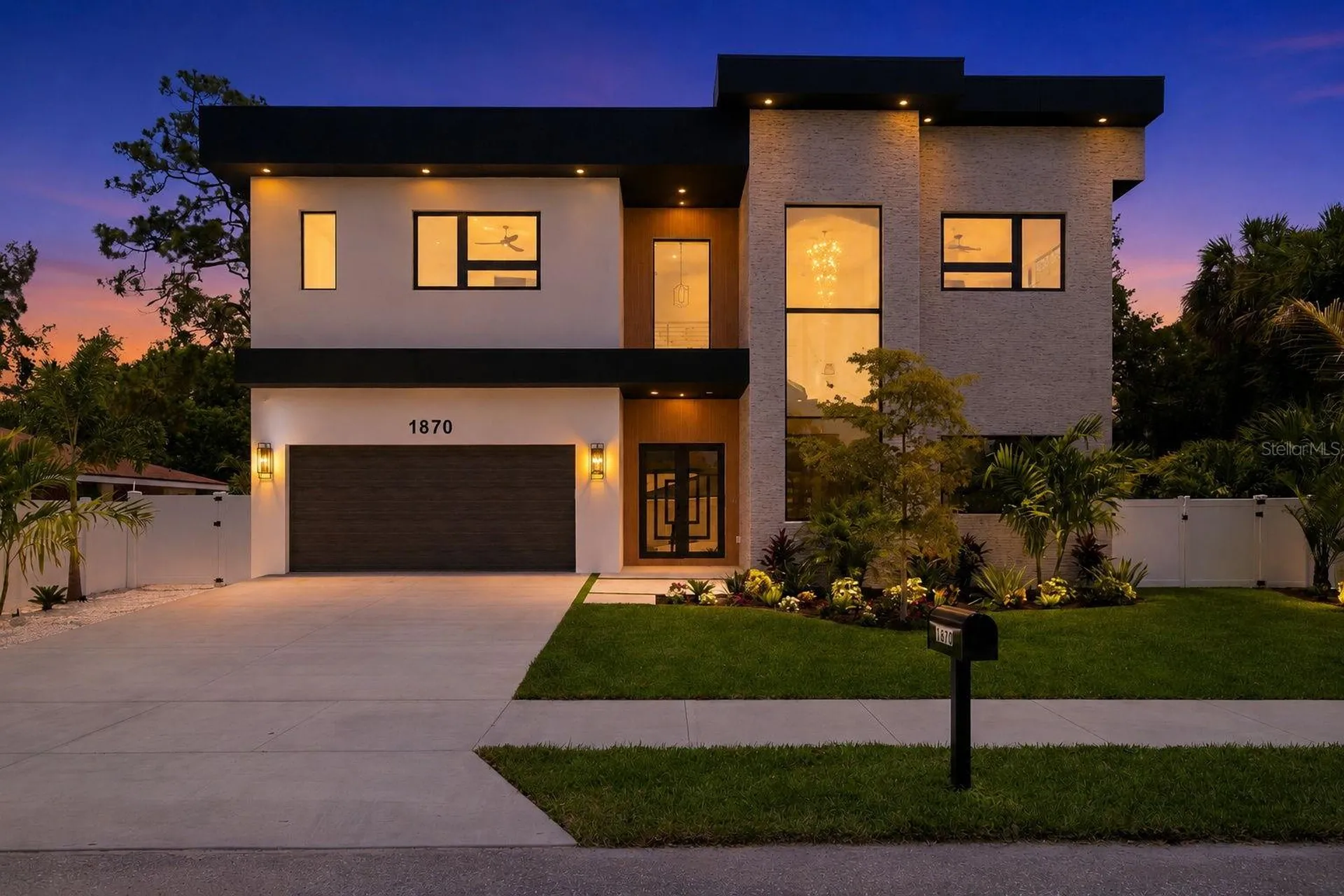 1870 Jasmine Drive Sarasota FL 34239
