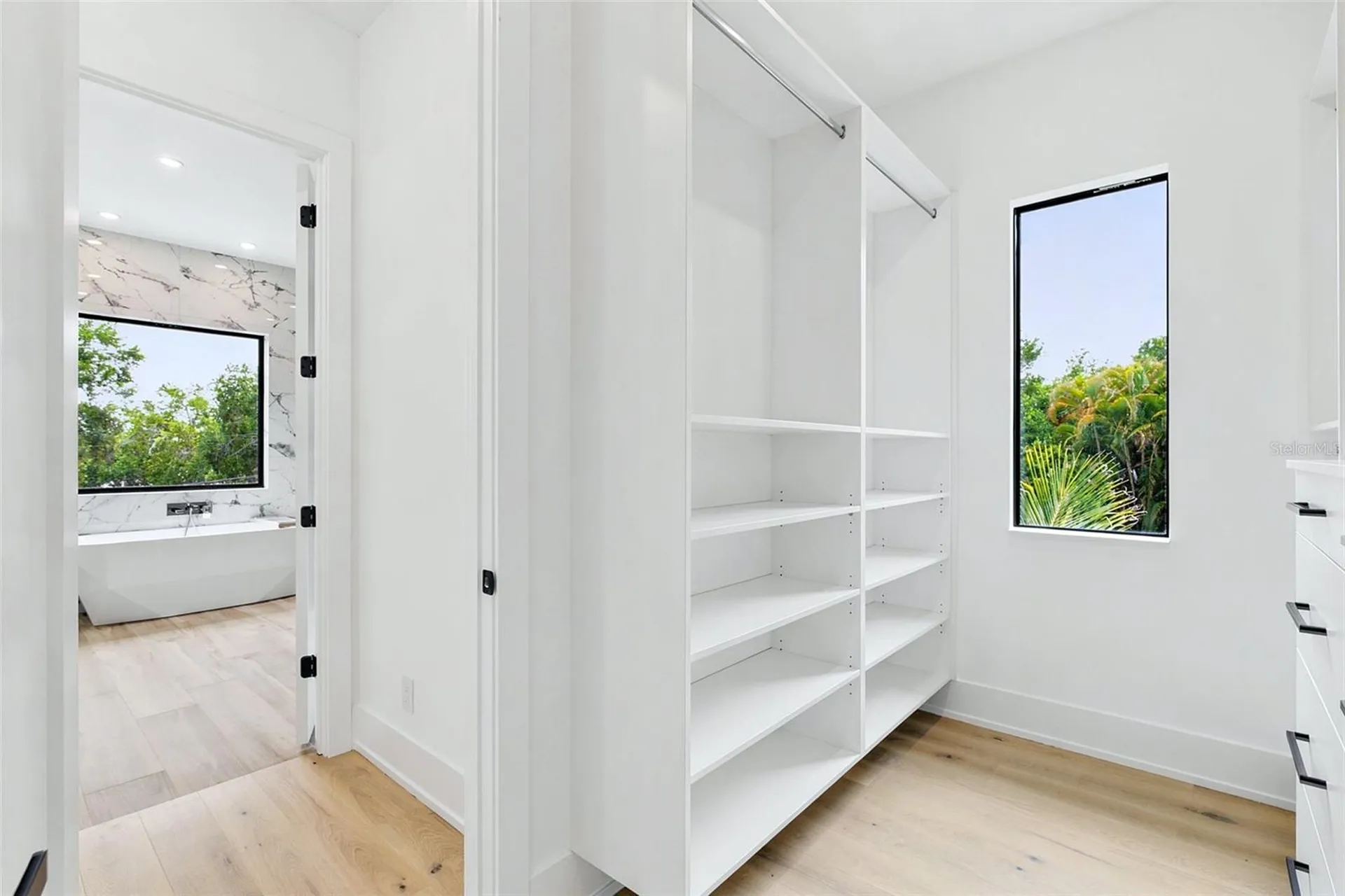 1870 Jasmine Drive Sarasota FL 34239