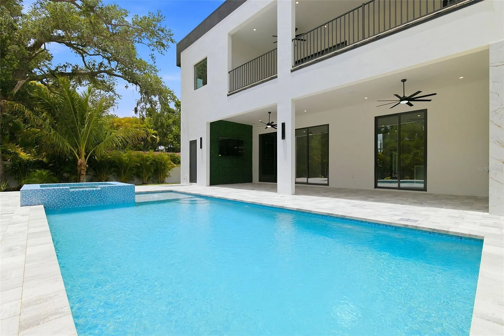 1870 Jasmine Drive Sarasota FL 34239