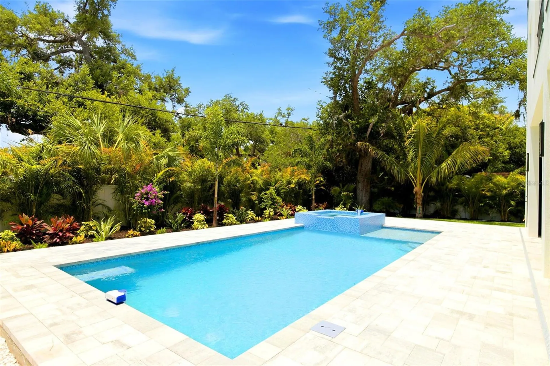 1870 Jasmine Drive Sarasota FL 34239