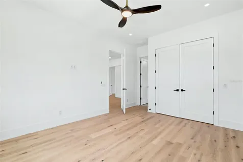 1870 Jasmine Drive Sarasota FL 34239
