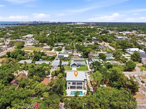 1870 Jasmine Drive Sarasota FL 34239