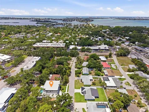 1870 Jasmine Drive Sarasota FL 34239