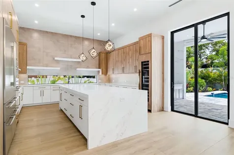 1870 Jasmine Drive Sarasota FL 34239