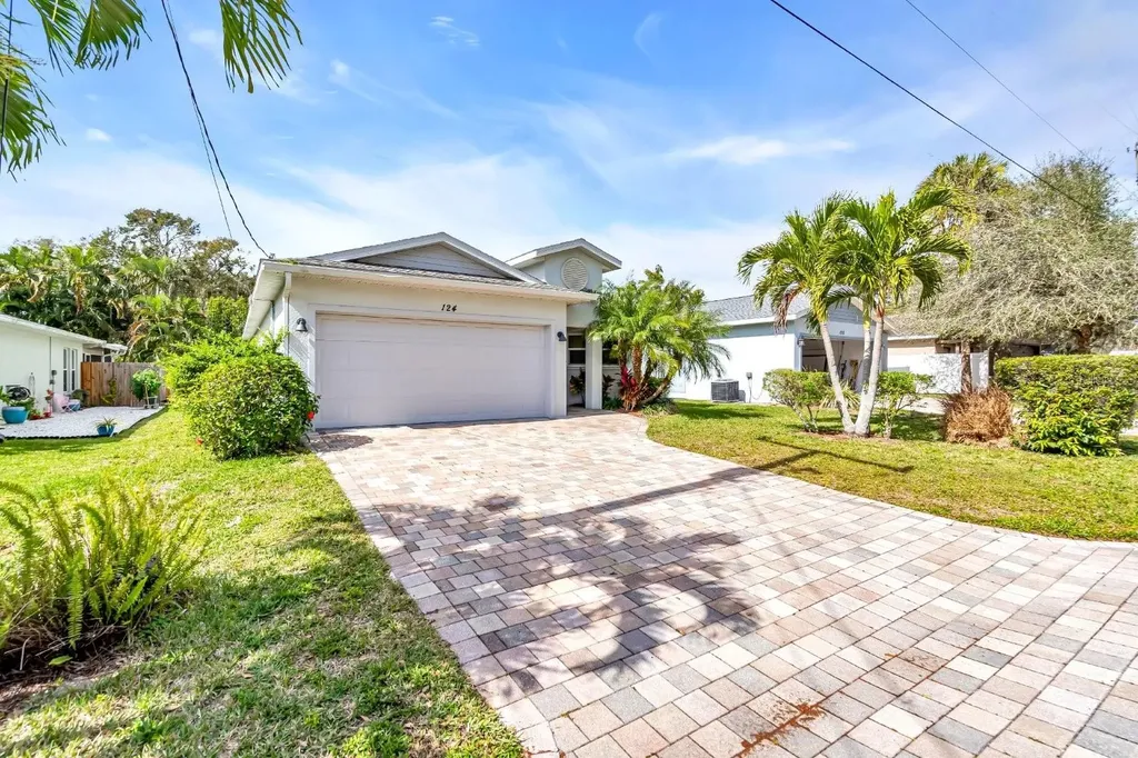 124 Tucker Avenue Sarasota FL 34232