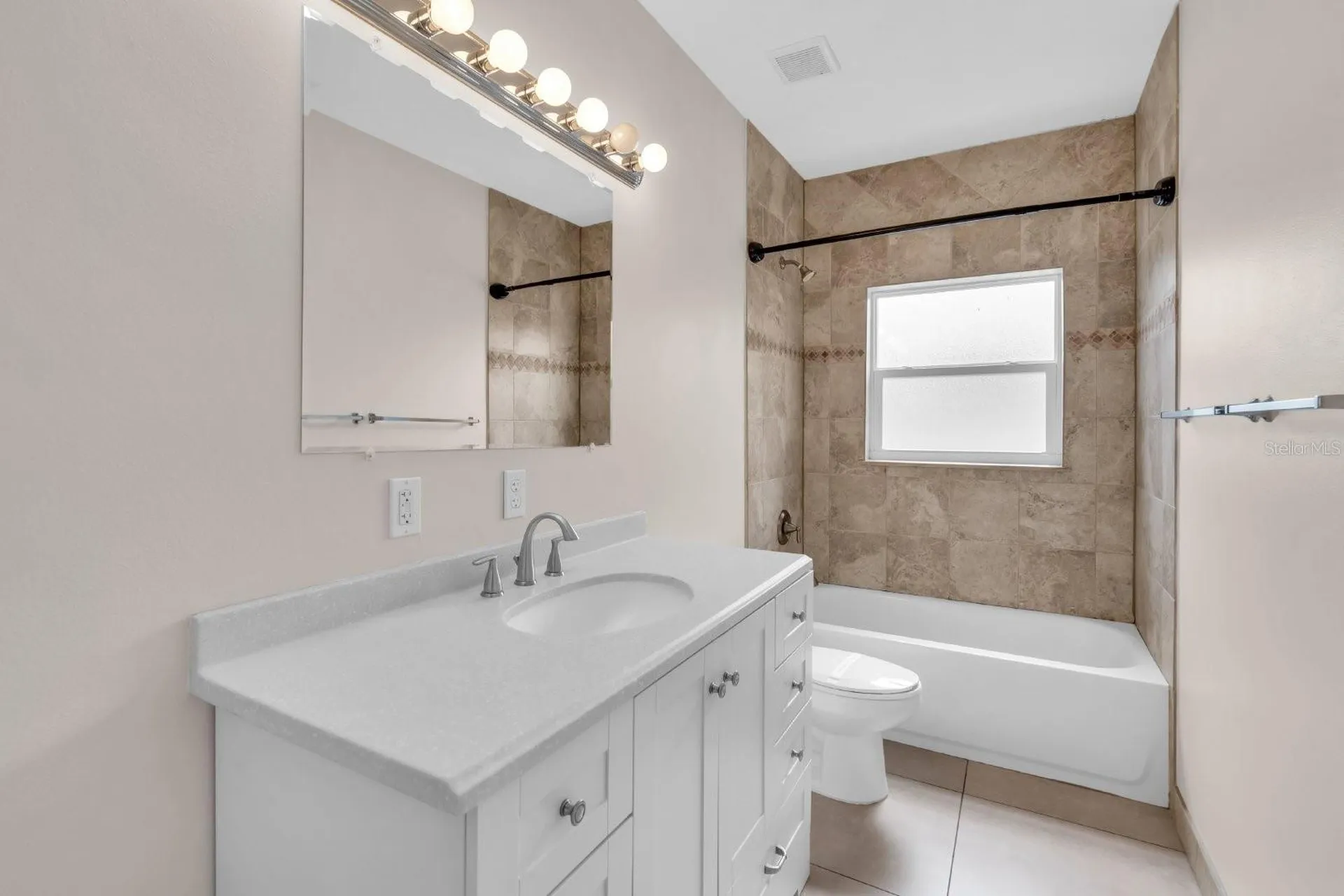 124 Tucker Avenue Sarasota FL 34232
