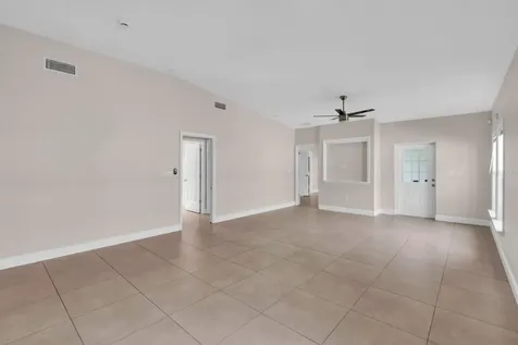 124 Tucker Avenue Sarasota FL 34232