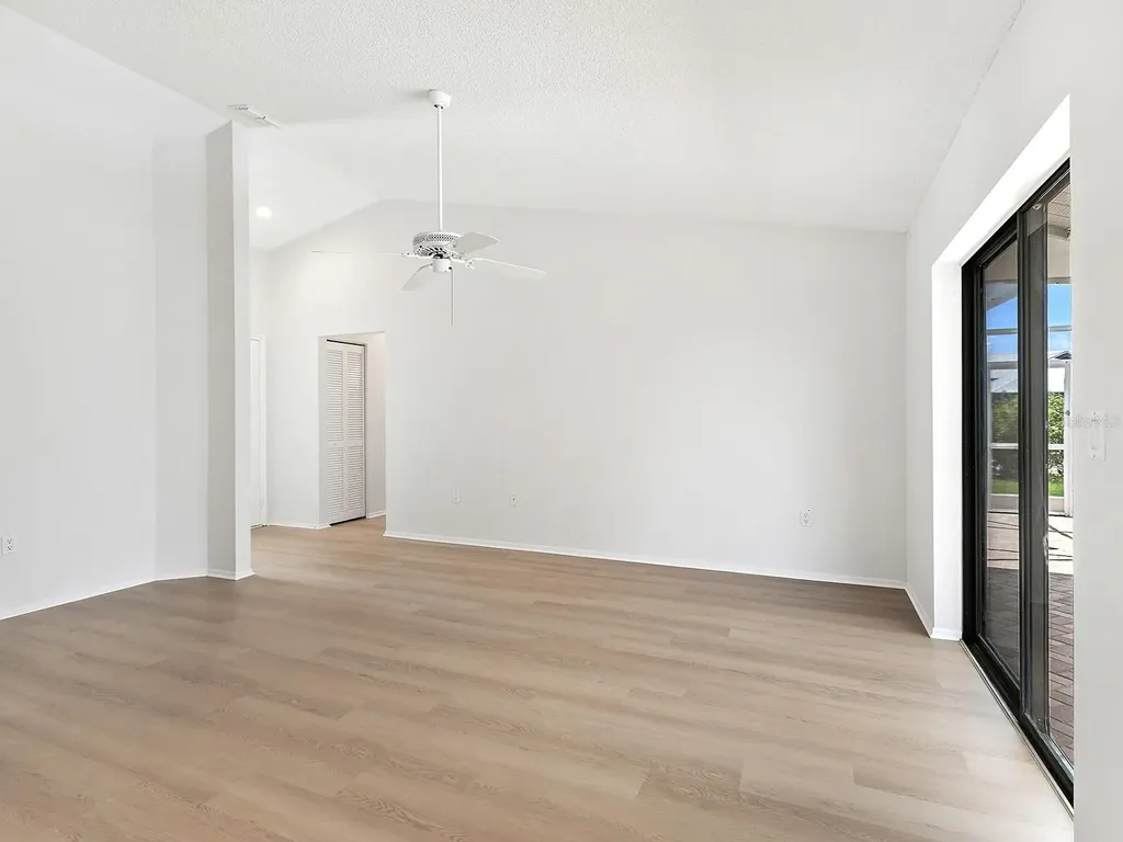 7517 38th Street Circle E Sarasota FL 34243