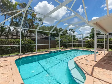 7517 38th Street Circle E Sarasota FL 34243