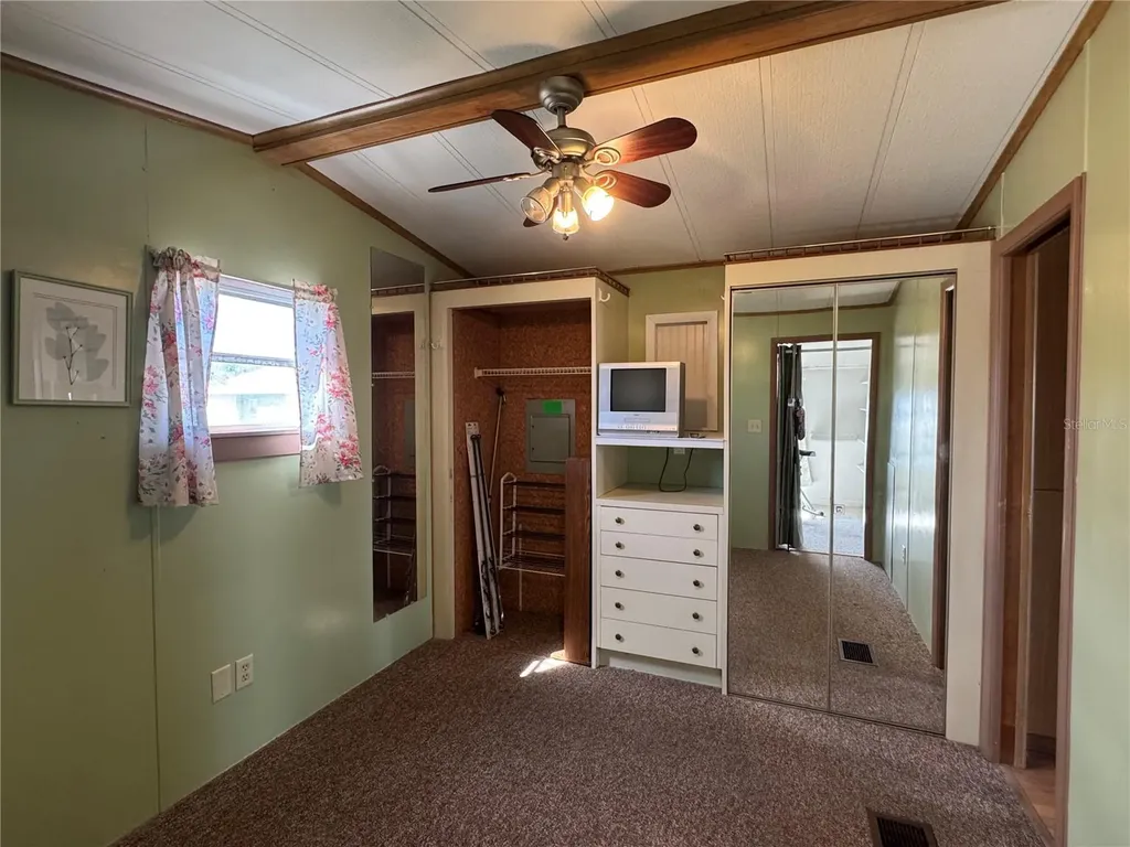 4747 Bobby Avenue Zephyrhills FL 33541