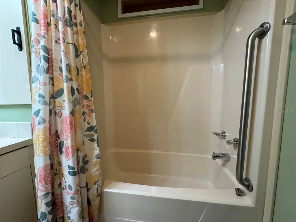 4747 Bobby Avenue Zephyrhills FL 33541