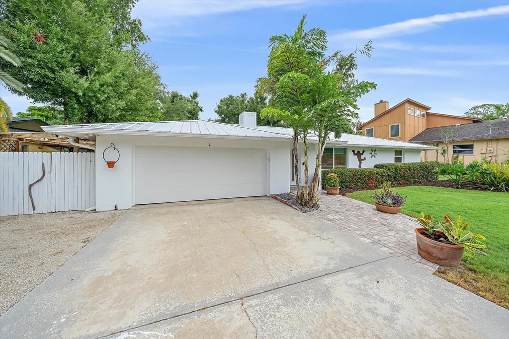 4271 Lago Way Sarasota FL 34241