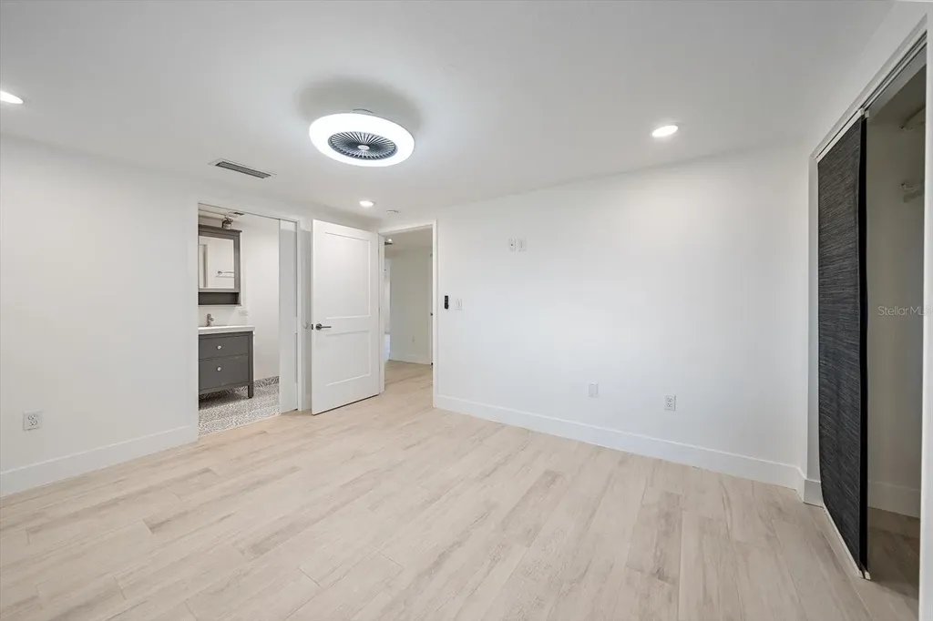 4271 Lago Way Sarasota FL 34241