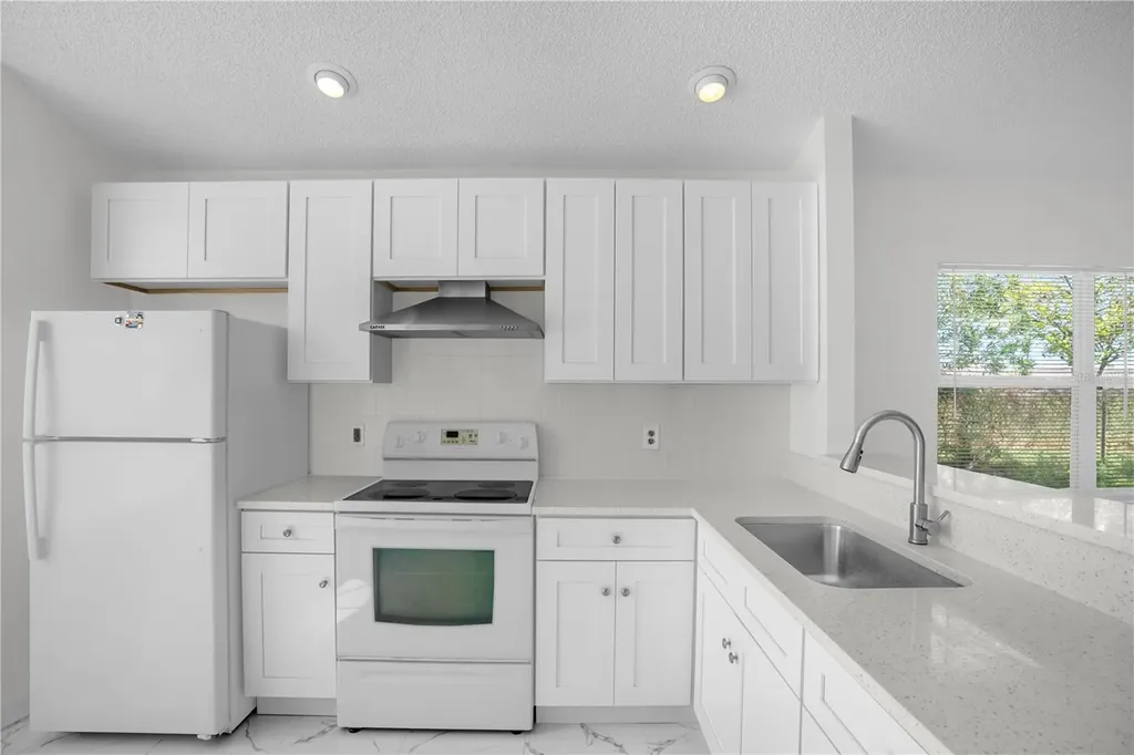 1005 Delnova Lane Orlando FL 32818