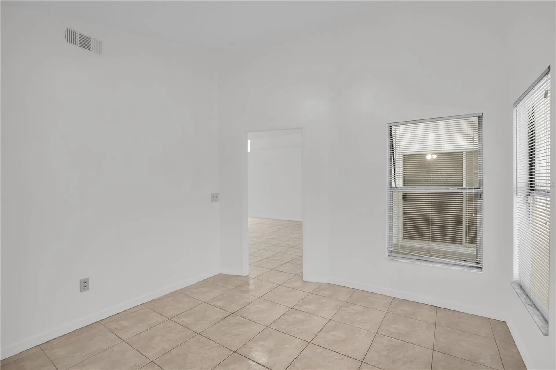 1005 Delnova Lane Orlando FL 32818