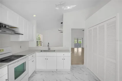 1005 Delnova Lane Orlando FL 32818