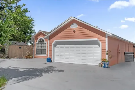 1005 Delnova Lane Orlando FL 32818