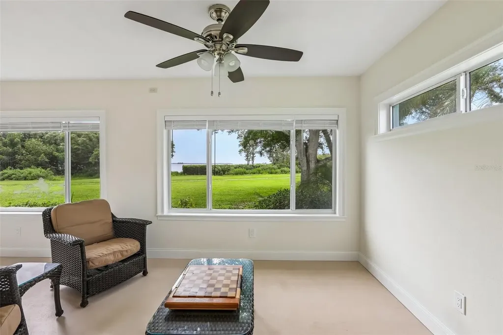 610 Indiana Avenue Crystal Beach FL 34681