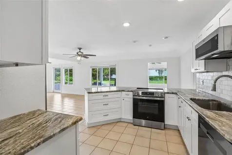 610 Indiana Avenue Crystal Beach FL 34681