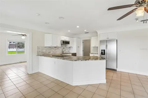 610 Indiana Avenue Crystal Beach FL 34681