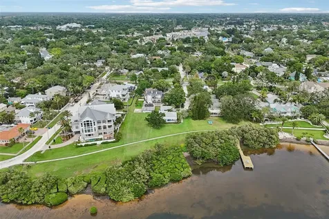 610 Indiana Avenue Crystal Beach FL 34681
