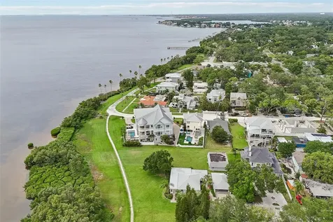 610 Indiana Avenue Crystal Beach FL 34681