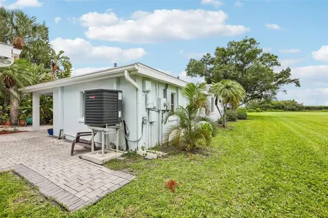 610 Indiana Avenue Crystal Beach FL 34681