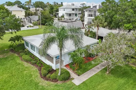 610 Indiana Avenue Crystal Beach FL 34681