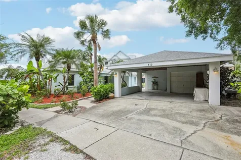 610 Indiana Avenue Crystal Beach FL 34681