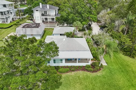 610 Indiana Avenue Crystal Beach FL 34681
