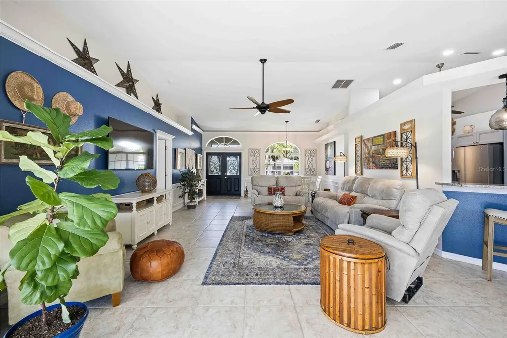 1052 W Truman Street Nokomis FL 34275