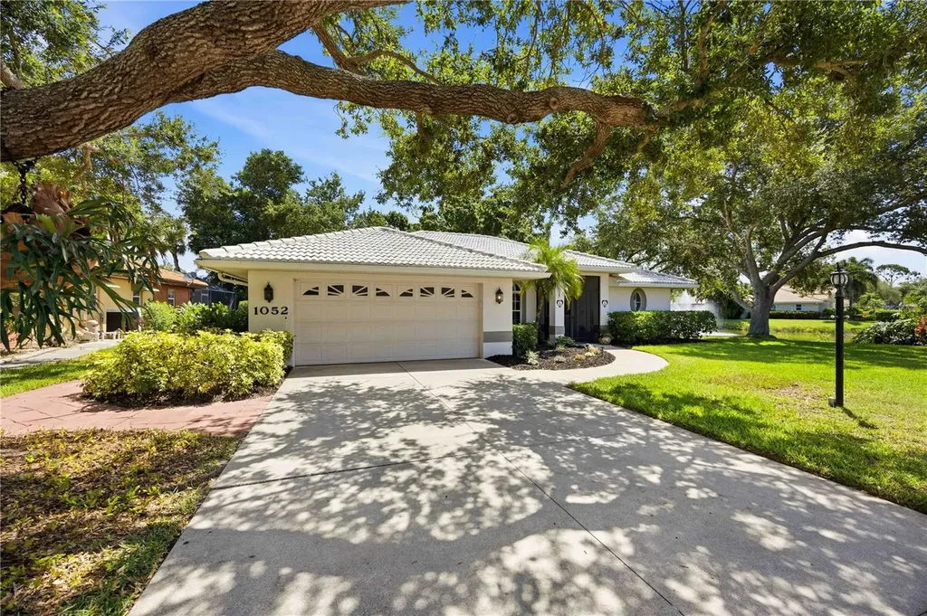 1052 W Truman Street Nokomis FL 34275