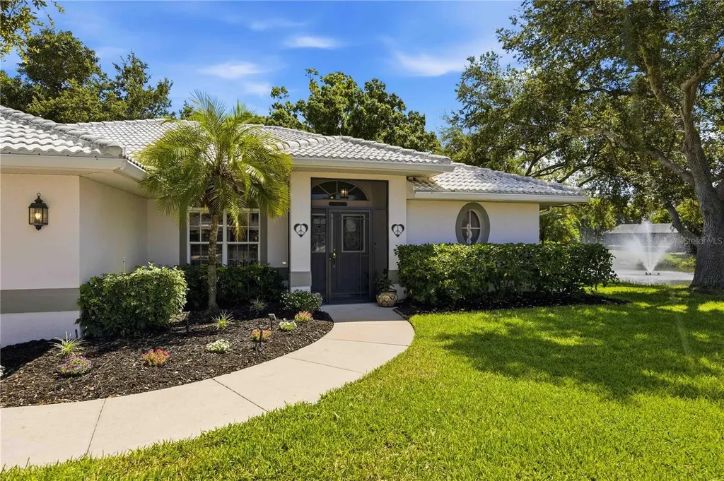 1052 W Truman Street Nokomis FL 34275