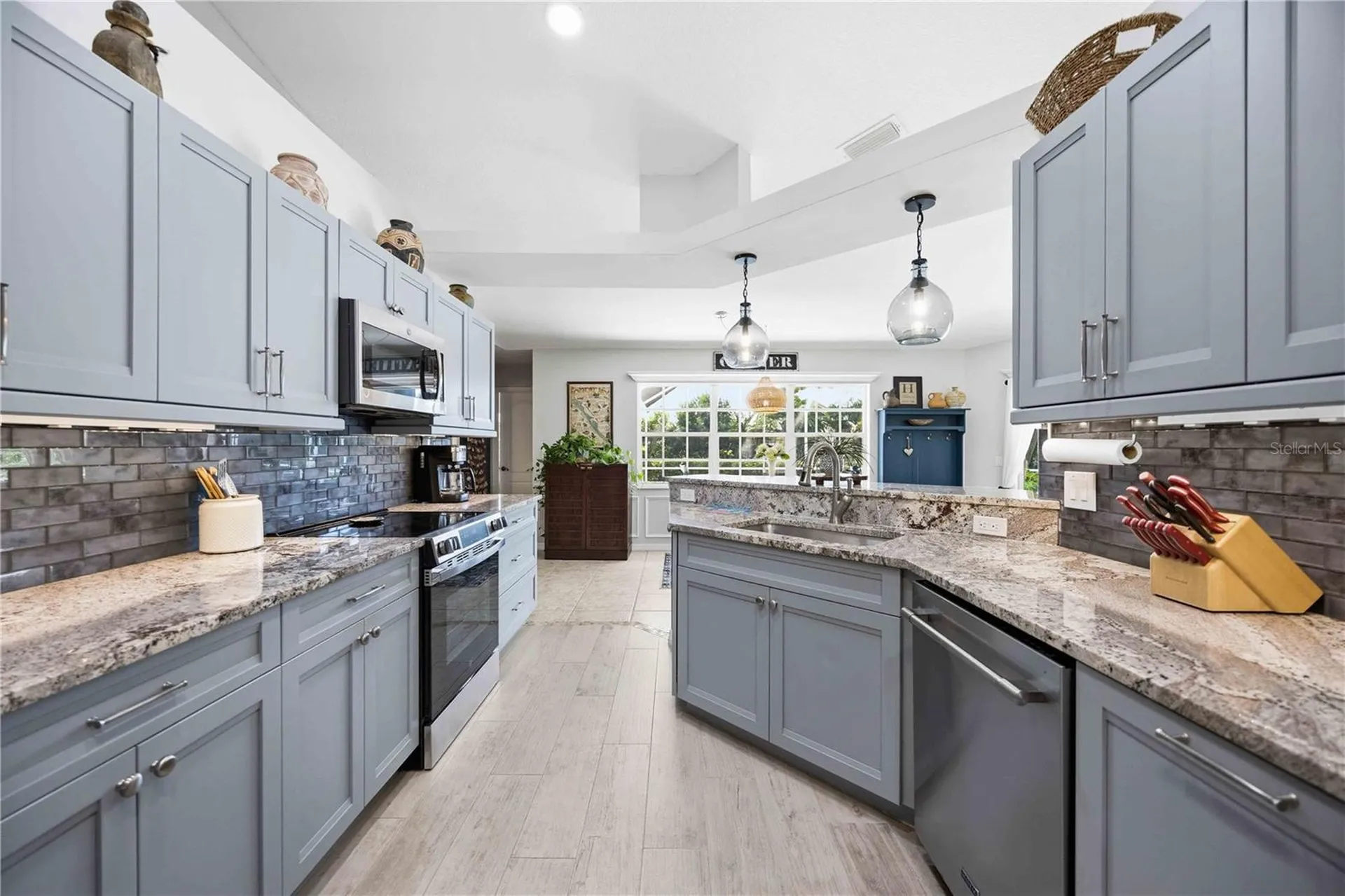 1052 W Truman Street Nokomis FL 34275
