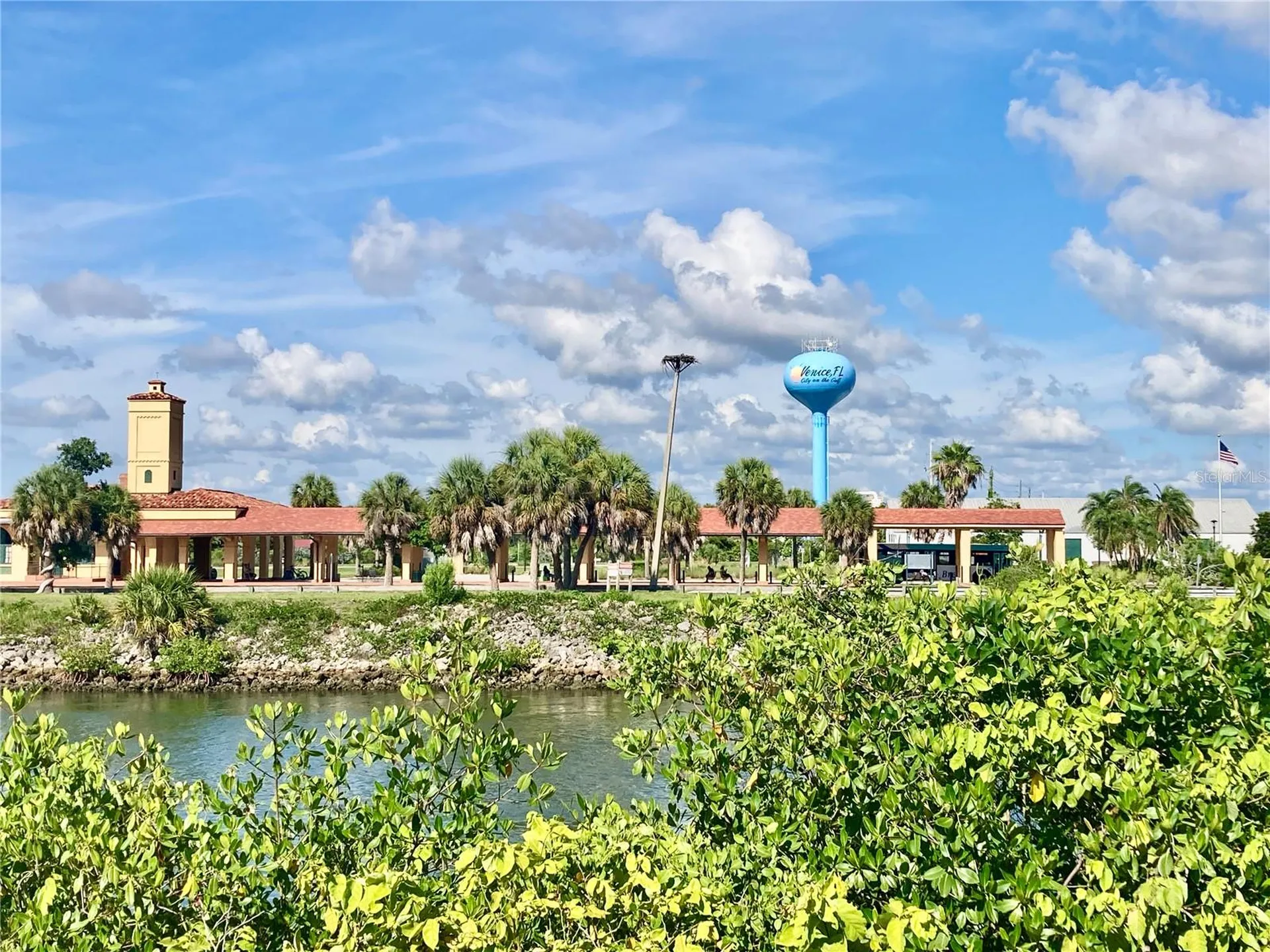 1052 W Truman Street Nokomis FL 34275