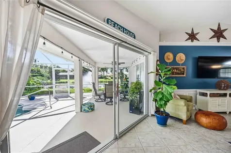 1052 W Truman Street Nokomis FL 34275