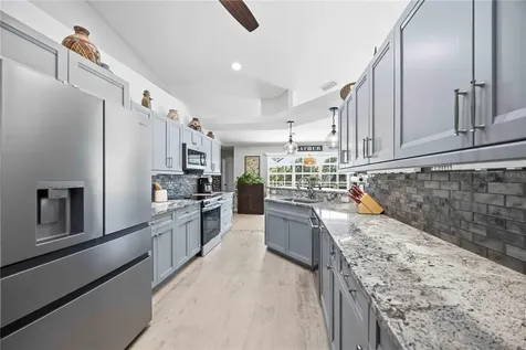 1052 W Truman Street Nokomis FL 34275