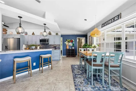 1052 W Truman Street Nokomis FL 34275