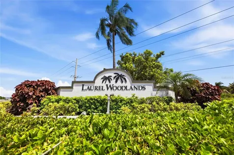 1052 W Truman Street Nokomis FL 34275